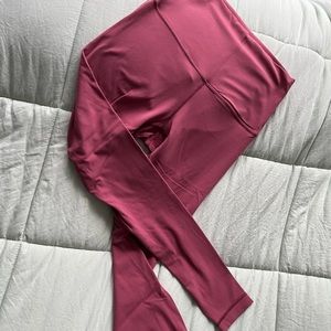 Lululemon Super High Rise size 6 length 28